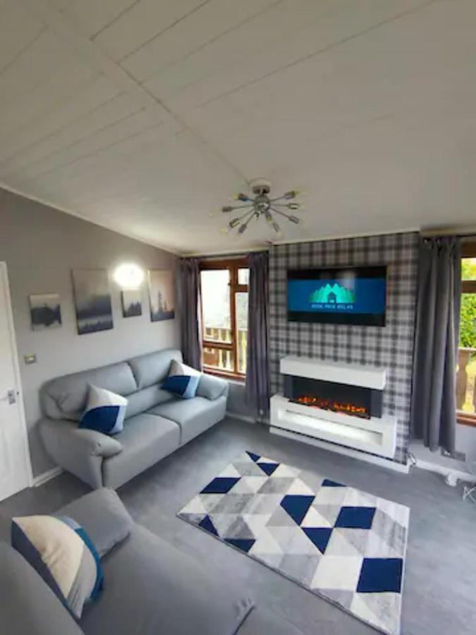 4 Bed Luxury Lodge With Hot Tub Near Lake District Warton  Екстериор снимка