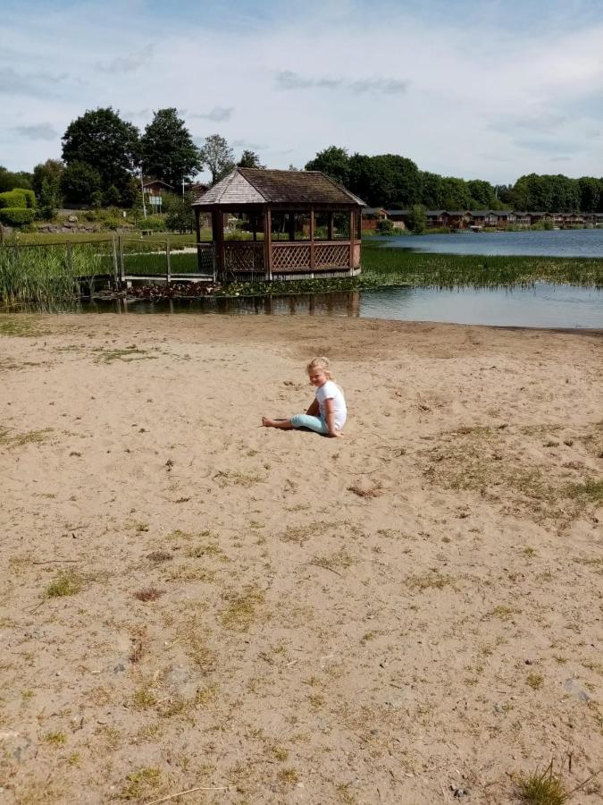 4 Bed Luxury Lodge With Hot Tub Near Lake District Warton  Екстериор снимка