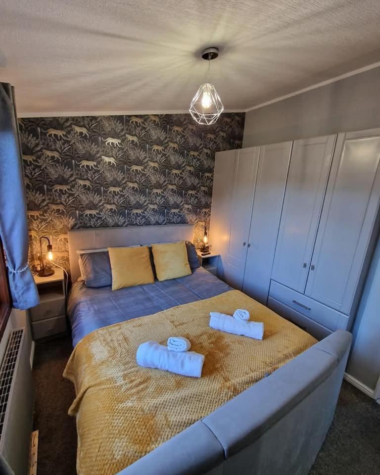 4 Bed Luxury Lodge With Hot Tub Near Lake District Warton  Екстериор снимка